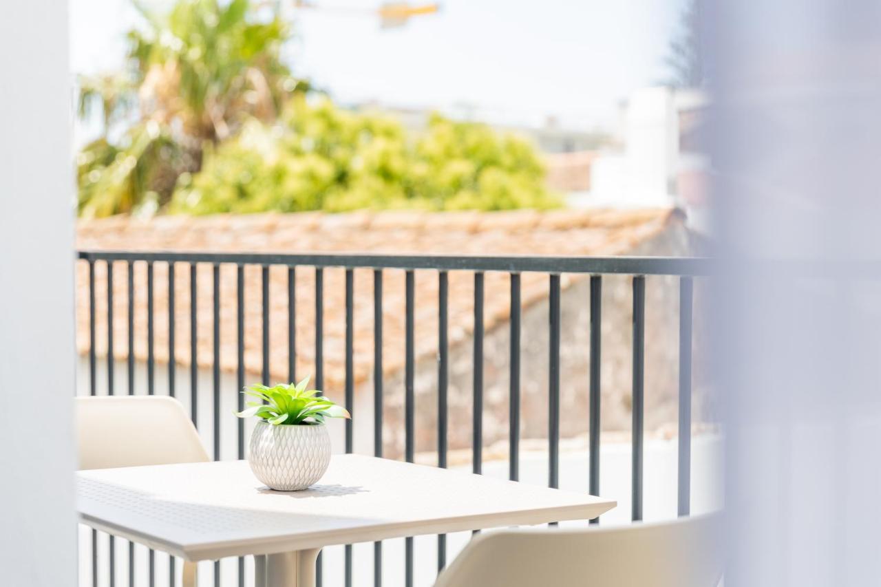 Downtown Pdl Premium Διαμέρισμα Πόντα Ντελγκάντα Εξωτερικό φωτογραφία